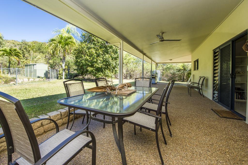 Magnetic Island Bed And Breakfast Horseshoe Bay Exterior photo
