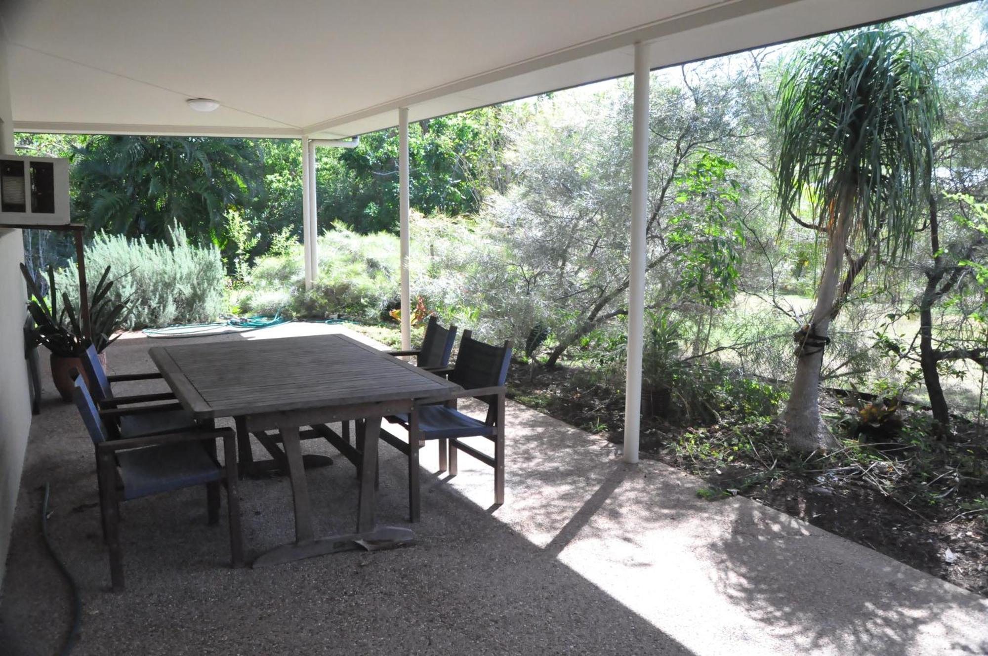 Magnetic Island Bed And Breakfast Horseshoe Bay Exterior photo