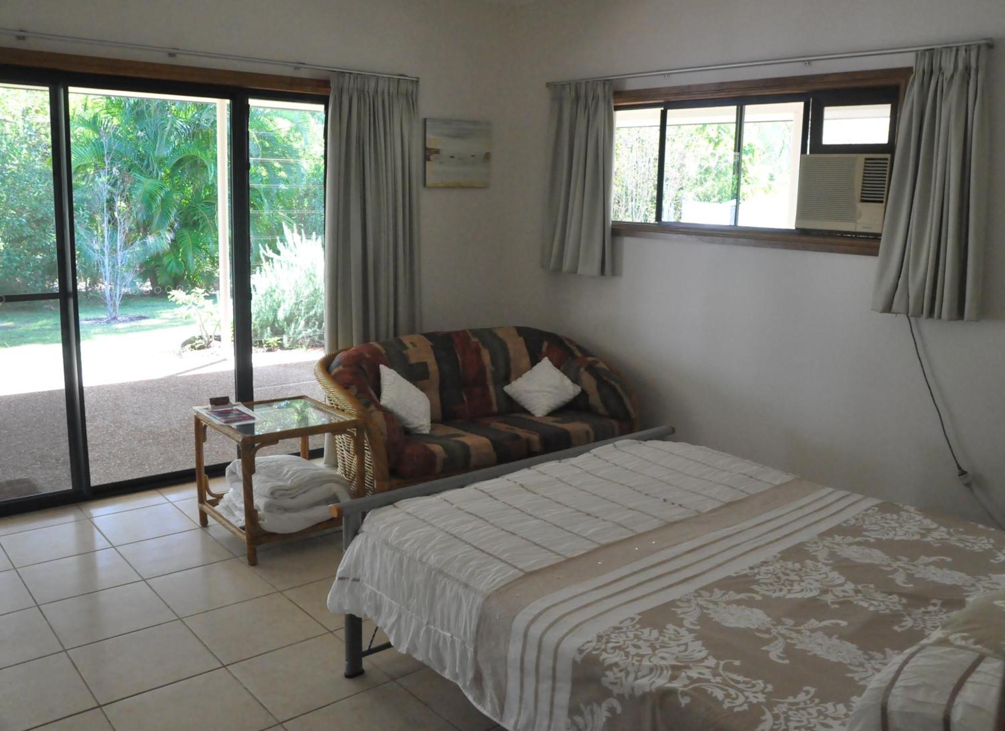 Magnetic Island Bed And Breakfast Horseshoe Bay Room photo