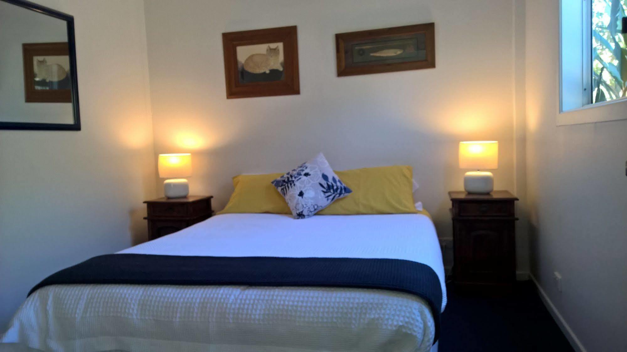 Magnetic Island Bed And Breakfast Horseshoe Bay Exterior photo