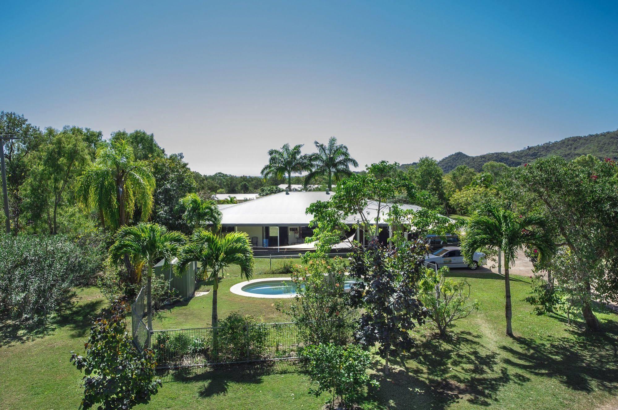 Magnetic Island Bed And Breakfast Horseshoe Bay Exterior photo