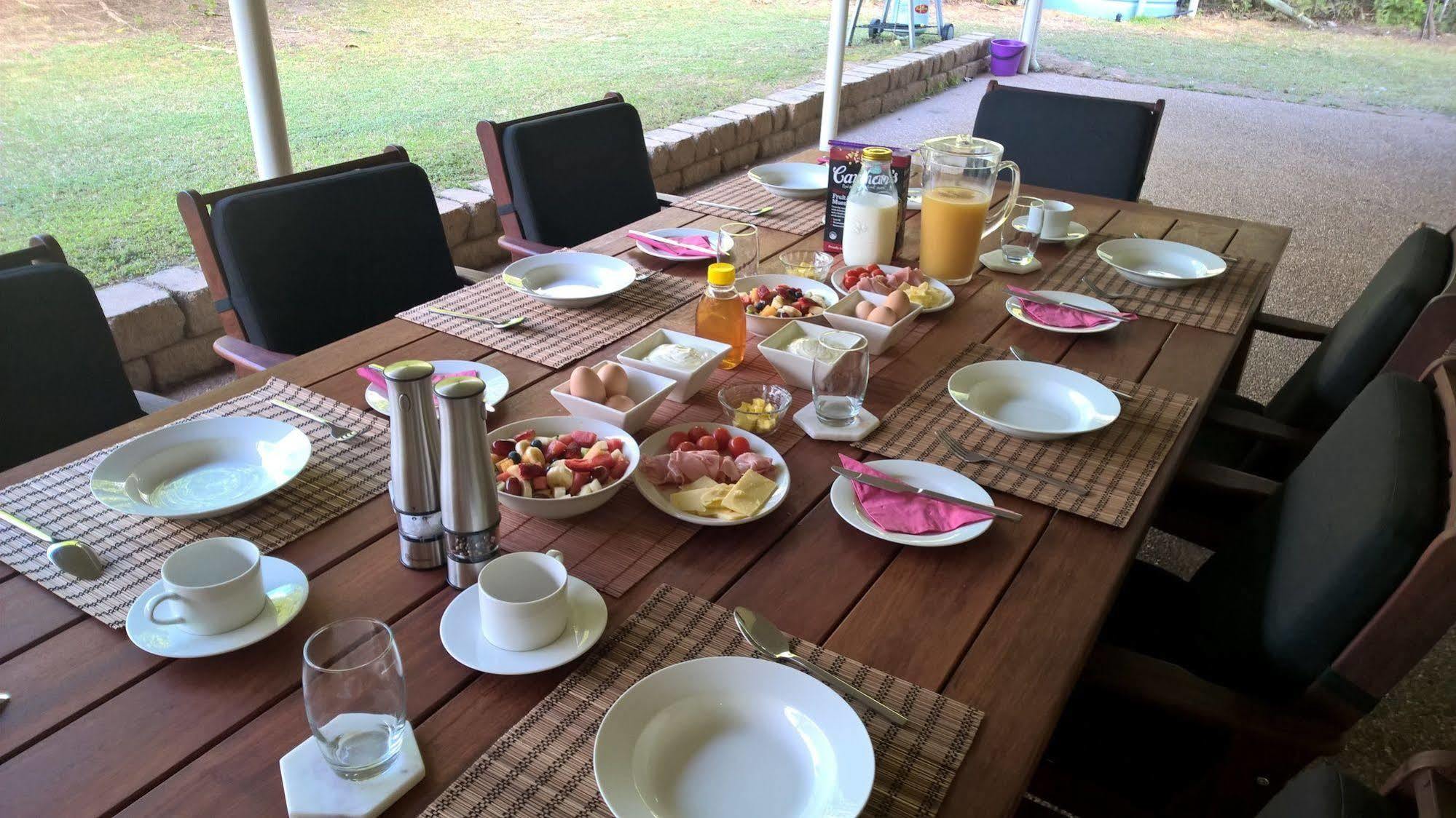 Magnetic Island Bed And Breakfast Horseshoe Bay Exterior photo
