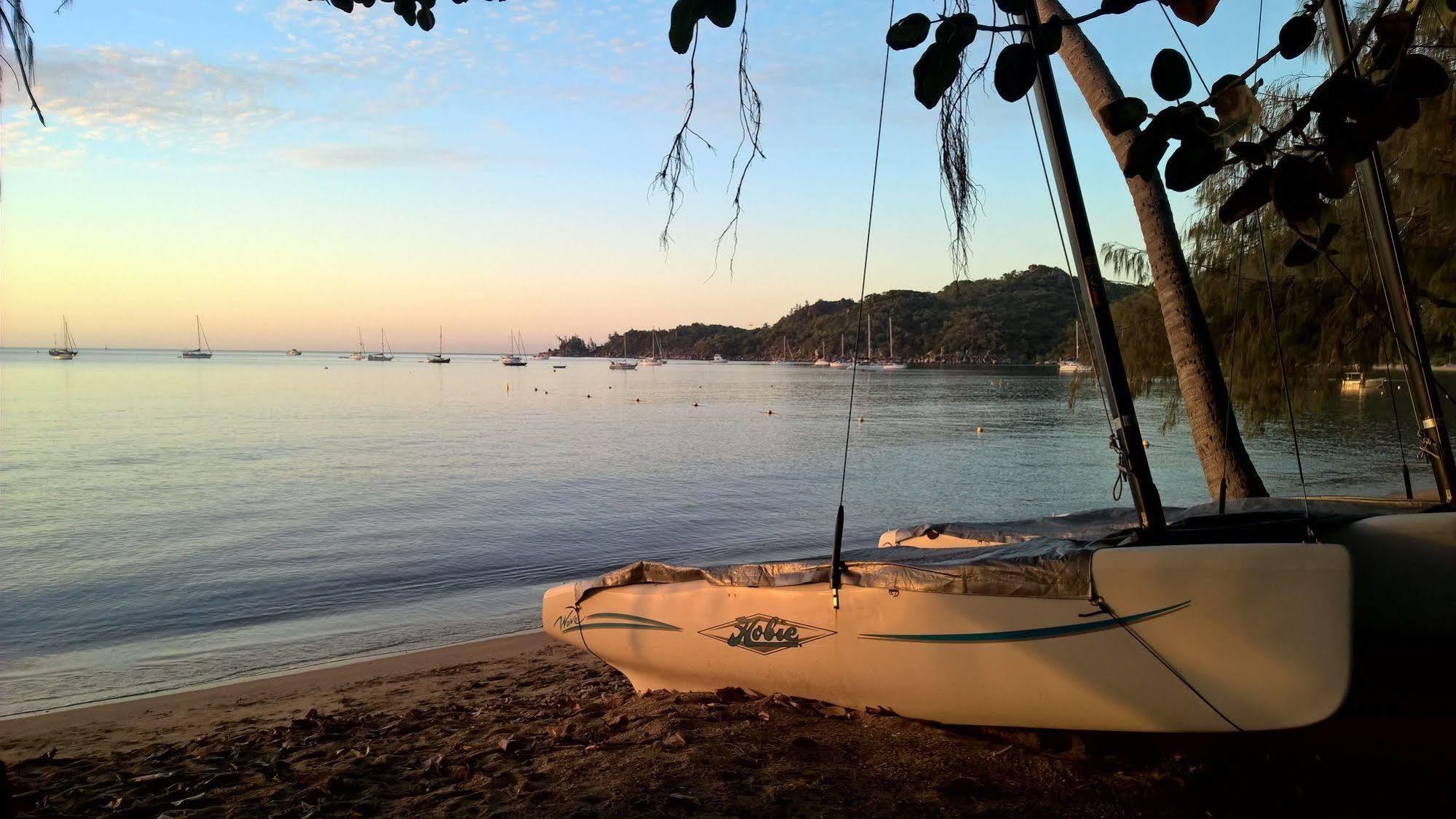 Magnetic Island Bed And Breakfast Horseshoe Bay Exterior photo