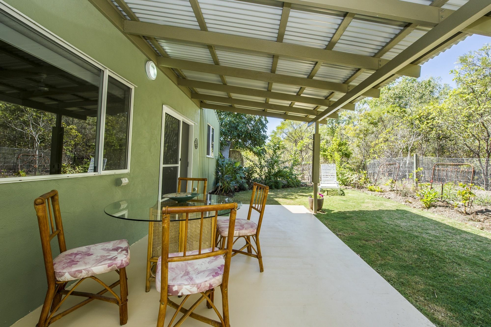 Magnetic Island Bed And Breakfast Horseshoe Bay Exterior photo